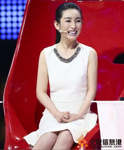 李小冉曝秦海璐已怀孕 节目现场宣布婚讯