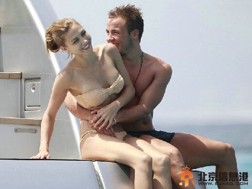 格策女友安娜凯瑟琳 格策一柱擎天旧图疯传