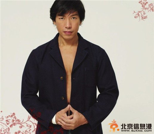 张耀扬吸毒嫖娼被抓被抓同性密友伤心 张耀扬性取向成疑