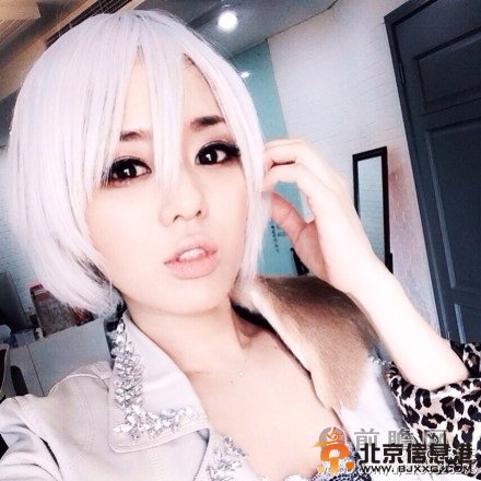 苍井空现身酒吧Cosplay装扮卖萌 揭不能生育原因