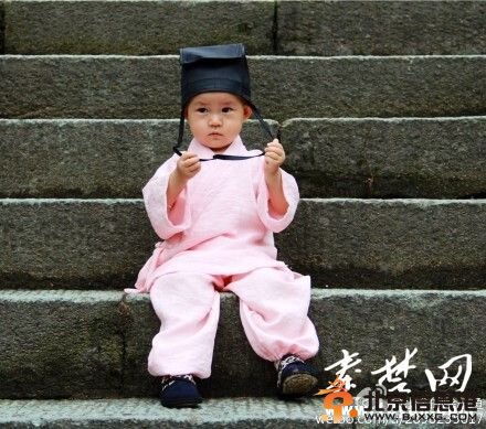 武当“小和尚”变身超萌“小道姑”