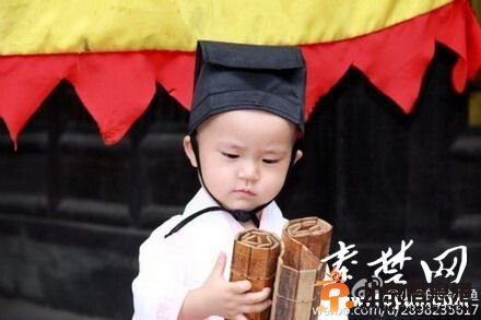 武当“小和尚”变身超萌“小道姑”