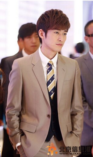 不一样的美男子剧情介绍