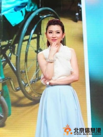 Selina《开讲啦》演讲自揭伤疤 Selina烧伤事件回顾（组图）