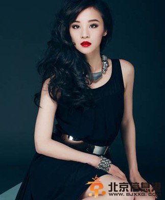 我的青春高八度萧文老婆方凯莉是谁扮演的？方凯莉扮演者章龄之个人资料及高清写真