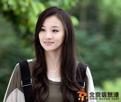我的青春高八度萧文老婆方凯莉是谁扮演的？方凯莉扮演者章龄之个人资料及高清写真