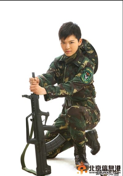 神犬奇兵金凤凰扮演者王洋写真照片