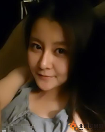 黄宏21岁女儿黄豆豆近照曝光 长相大气中传媒读播音