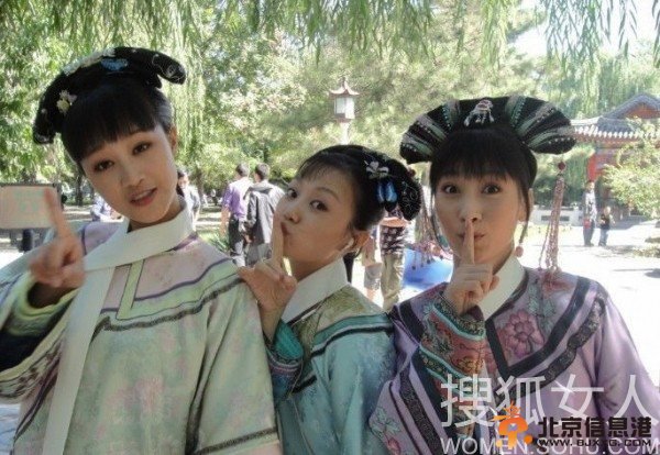 古装戏幕后欢乐搞笑大盘点 丫鬟娘娘齐卖萌【组图】