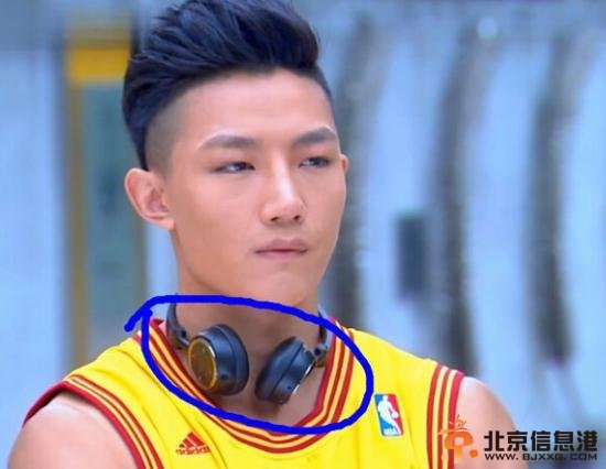 盘点我的青春高八度那些奇葩画面,你注意到了吗?亮出你的火眼金睛!