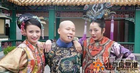 古装戏幕后欢乐搞笑 《甄嬛传》幕后照最嗨 