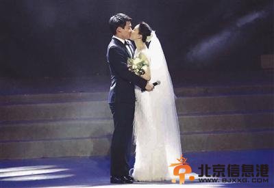 周迅老公高圣远进军<a href='http://www.bjxxg.cn/news/guonei/' target='_blank'><u>国内</u></a>市场 周迅不惑喜嫁高圣远