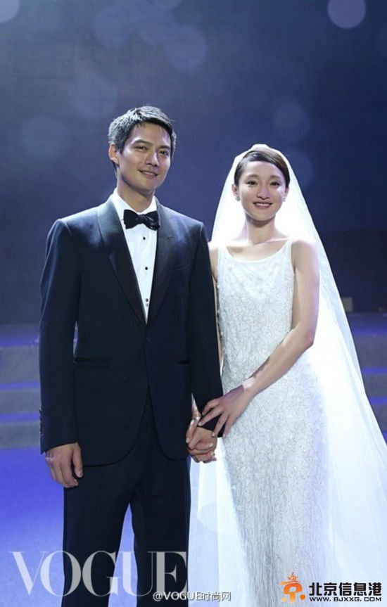 组图:周迅动真格宣布结婚 试穿绝美婚纱做新娘