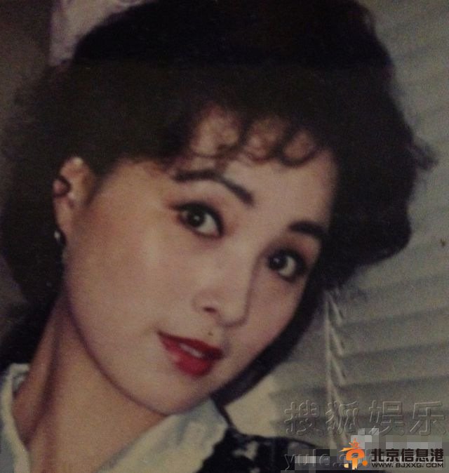 刘亦菲家族照曝光网友感叹家族基因太强大 个个都是美人【组图】