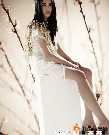 曹格老婆小蛮腰堪比少女 《爸爸去哪儿2》五娇妻大比拼