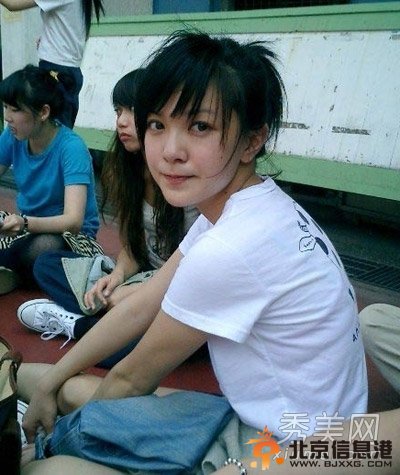 郭采洁大学毕业照小清新迷死人 女星毕业照造型大PK