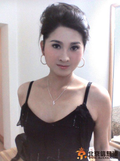 揭秘《还珠格格》15年丑闻：尔康阿玛强暴女演员 