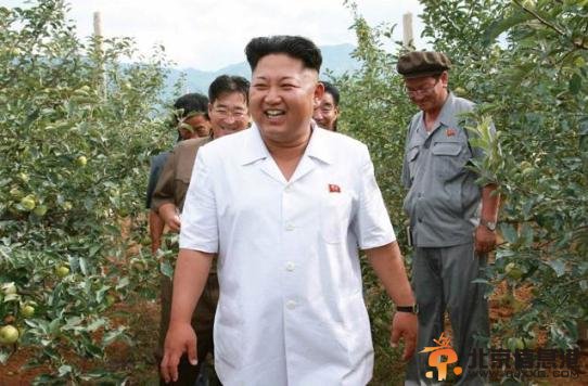 金正恩视察果木农场赞其世外桃源让人诗兴大发