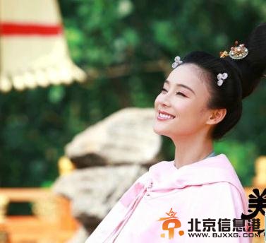 美人制造海报