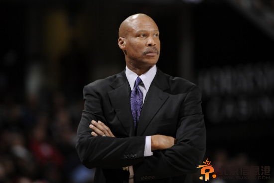斯科特正式成为湖人主帅