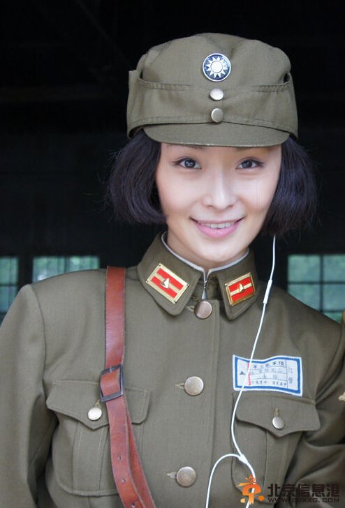 《汉阳造》"谋女郎"李曼成巾帼英雄