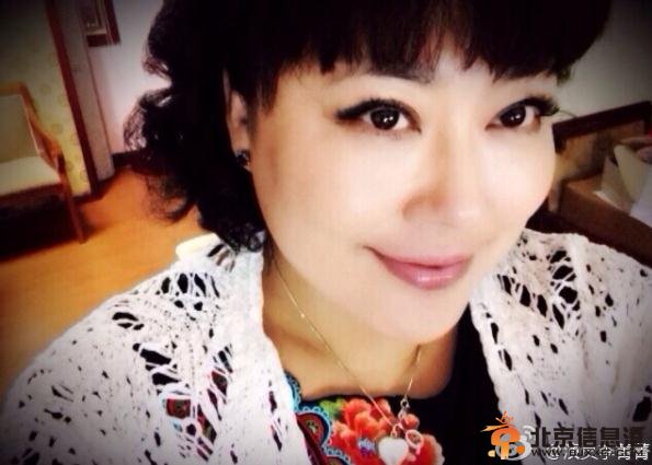 李菁菁照片