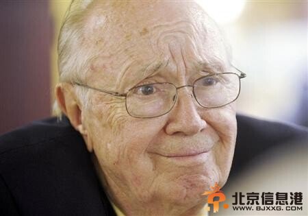 广岛原子弹轰炸任务最后一名美军机组人员逝世