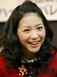 关根麻里个人资料图片 关根麻里与韩国歌手K秋季完婚