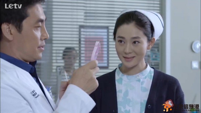 产科医生白荷剧照