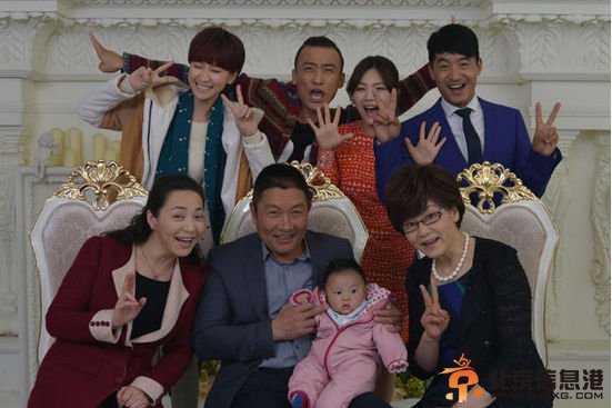 【看点三】：鄢颇二度指导家庭剧