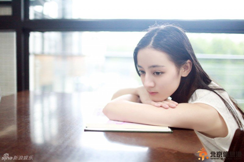 《古剑奇谭》小师妹玩穿越：校园写真清新可人