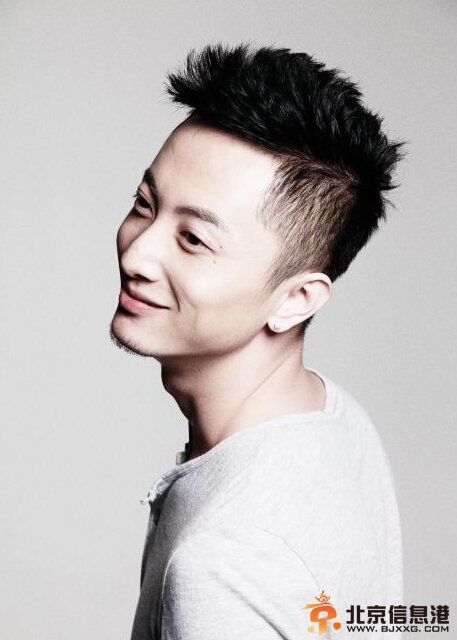 离婚律师潘小刚扮演者贾景晖个人资料及大量写真和生活照片