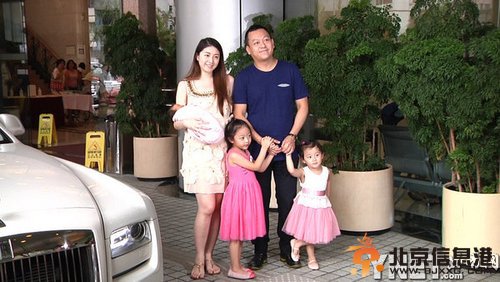 徐淑敏个人资料图片 主持的节目 徐淑敏老公黄浩及三女儿照片