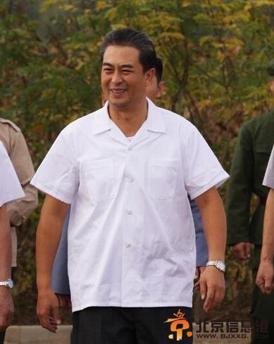 <a href='http://www.bjxxg.cn/news/lishi/' target='_blank'><u>历史</u></a>转折中的邓小平剧情介绍