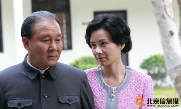 历史转折中的邓小平剧情介绍（1-48集大结局）