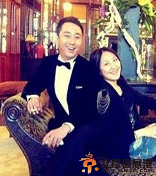 相声演员王自健个人资料近况 相声全集 王自健老婆黄雅静