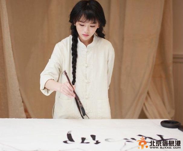 茧镇奇缘将播 网络红人南笙清纯造型来袭