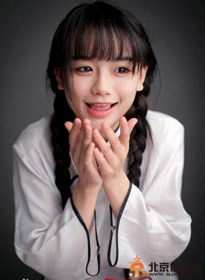 茧镇奇缘将播 网络红人南笙清纯造型来袭