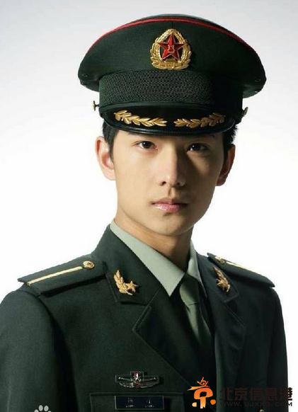 茧镇奇缘黄莫如扮演者杨洋个人资料