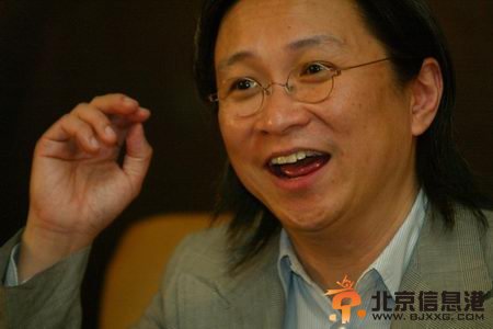 陈可辛个人资料导演的<a href='http://www.bjxxg.cn/ent/dianying/' target='_blank'><u>电影</u></a> 陈可辛老婆吴君如女儿陈是知照片