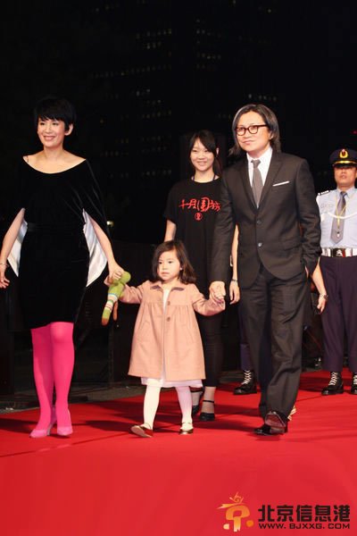 陈可辛个人资料导演的电影 陈可辛老婆吴君如女儿陈是知照片