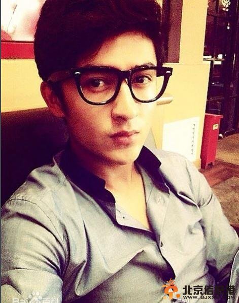 美人制造张易之扮演者米热个人资料