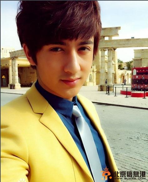 美人制造张易之扮演者米热个人资料