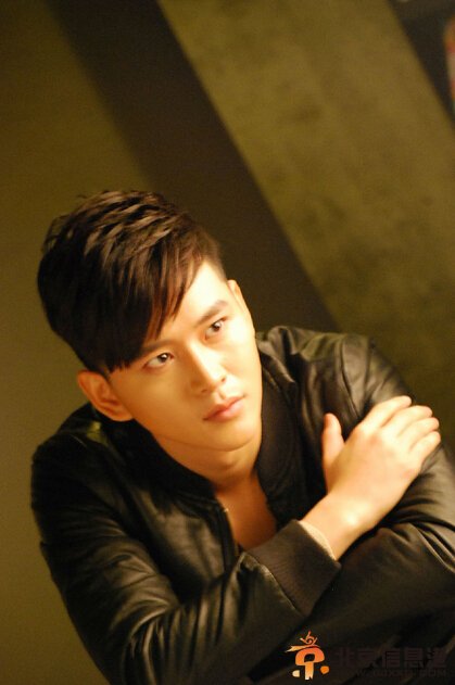 美人制造阿七扮演者黄明个人资料