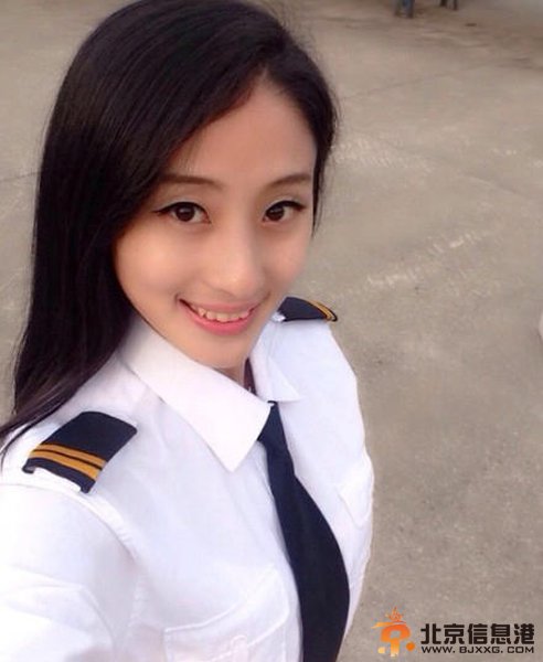 浦汐清个人资料图片 青奥会美女引导员浦汐清走红私照曝光