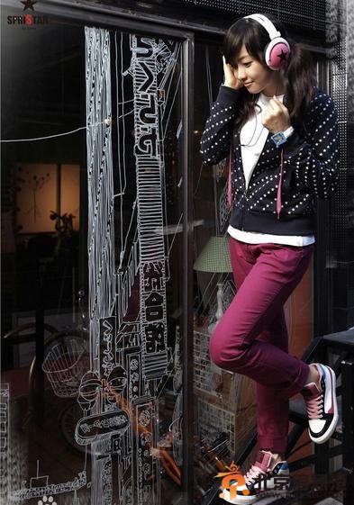 茧镇奇缘杜春晓扮演者宋茜生活照片