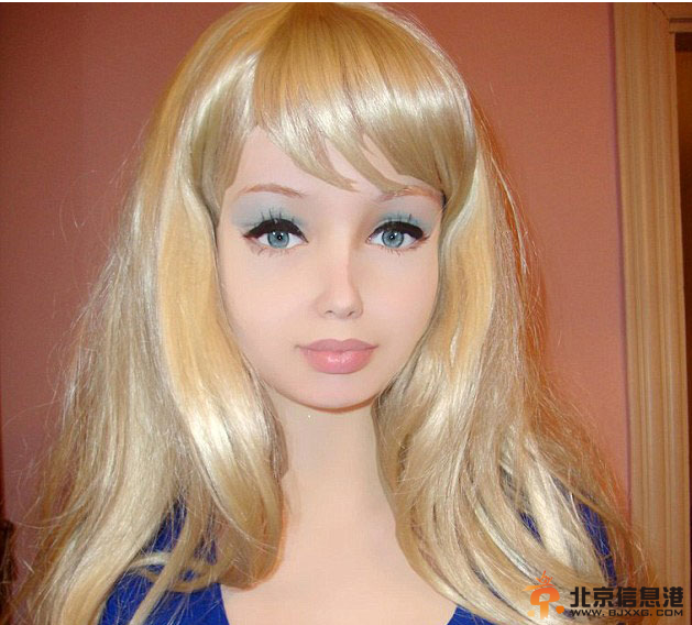 乌克兰再现16岁真人芭比 魔鬼般的傲人身材自称世界最美【图】