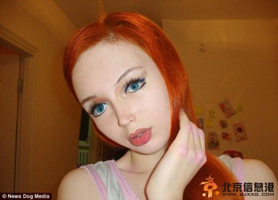 乌克兰再现16岁真人芭比 蜂腰巨乳自称纯天然
