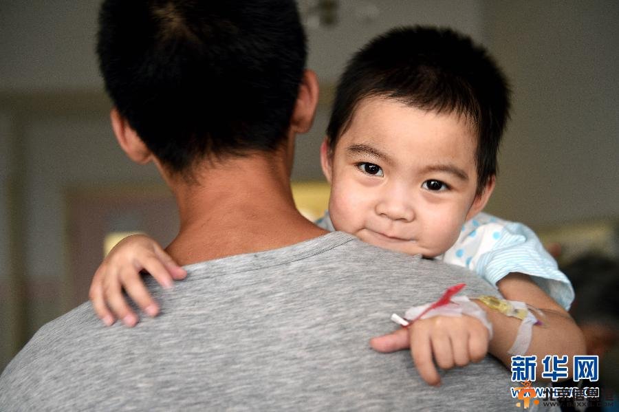 （请以此说明为准！）（<a href='http://www.bjxxg.cn/news/shehui/' target='_blank'><u>社会</u></a>）（2）山西“喂食爸爸”女儿小可然离开重症监护室 已可自己进食