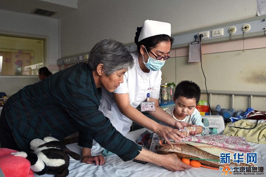 （请以此说明为准！）（<a href='http://www.bjxxg.cn/news/shehui/' target='_blank'><u>社会</u></a>）（3）山西“喂食爸爸”女儿小可然离开重症监护室 已可自己进食